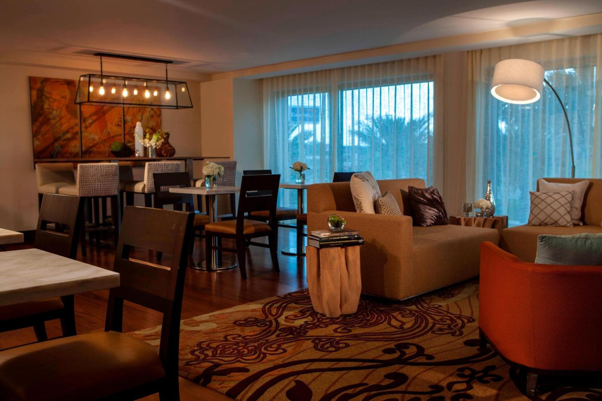 Renaissance Baton Rouge Hotel Eksteriør billede