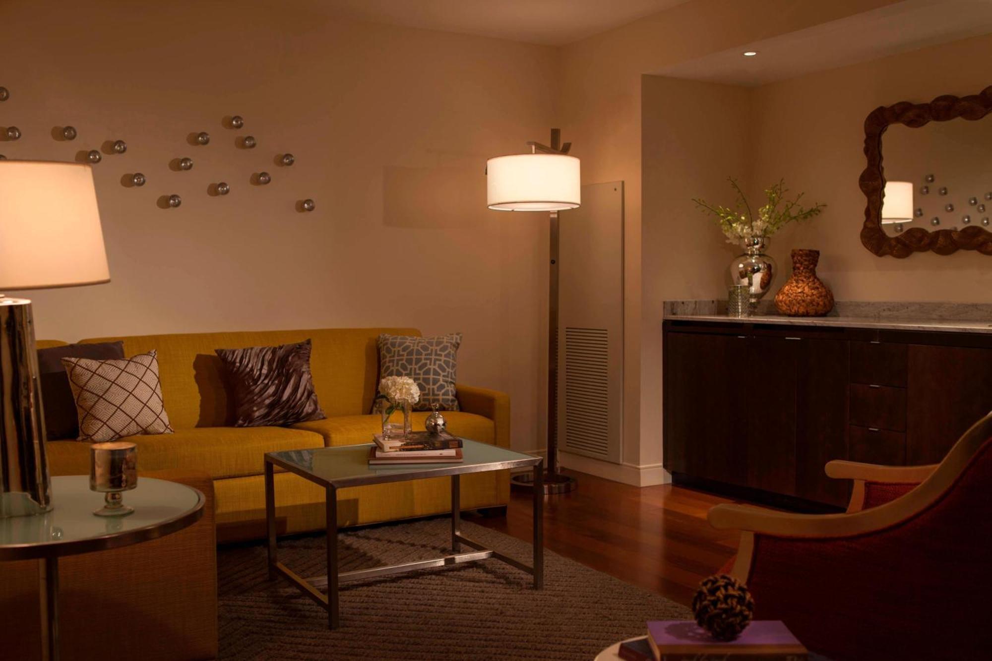 Renaissance Baton Rouge Hotel Eksteriør billede